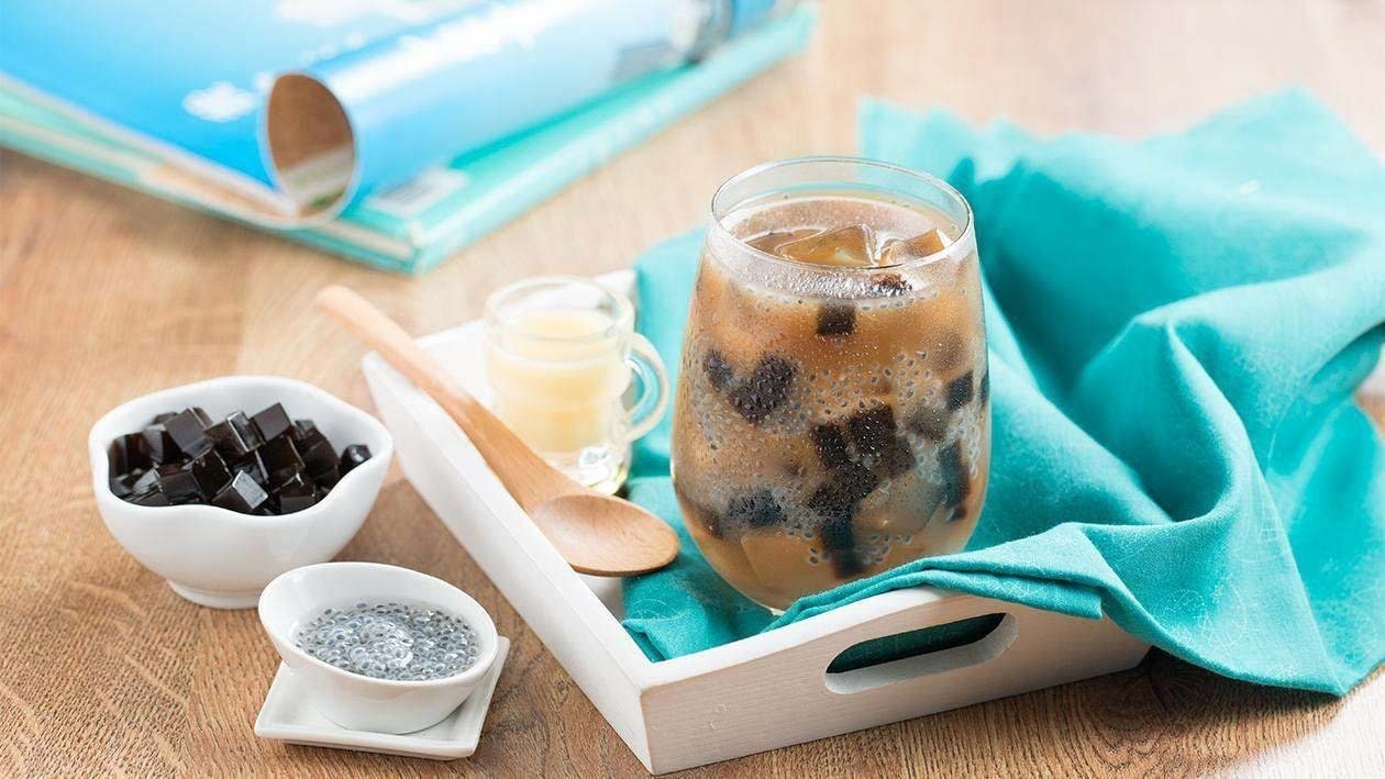 Ice Milk Tea with Grass Jelly