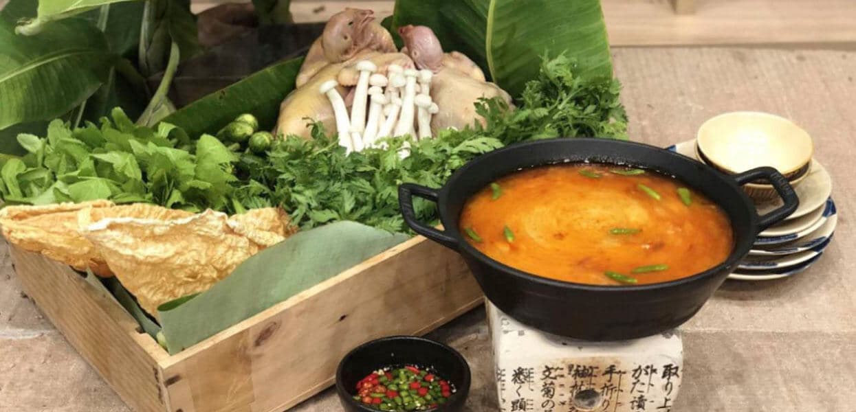 Lẩu Gà Tre Cơm Rượu