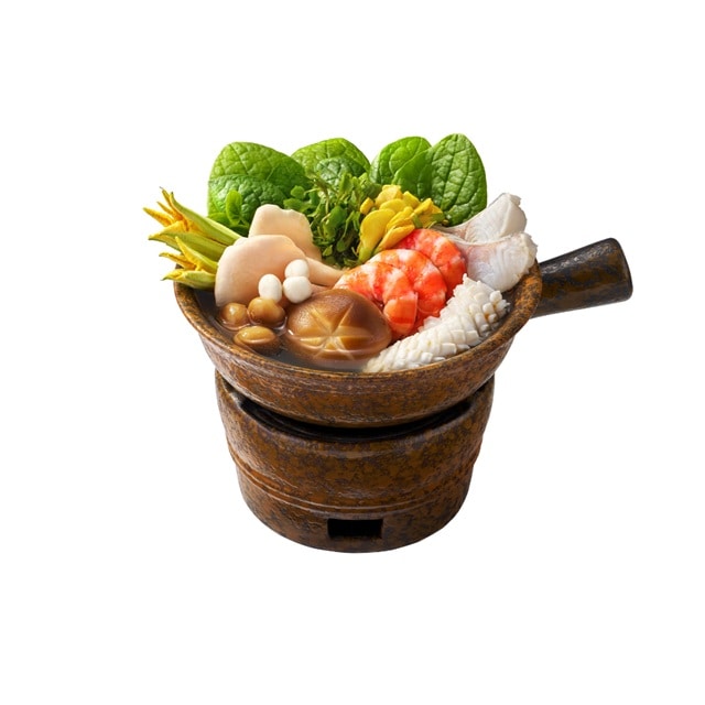 Southern-style Light Hotpot – Clear Pork Broth With Fresh Herbs