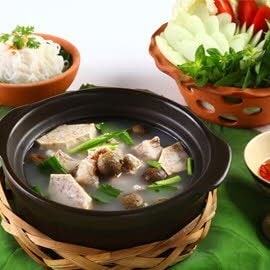 Green Duperreanum with Pork Rib Hotpot Green Duperreanum with Pork Rib Hotpot
