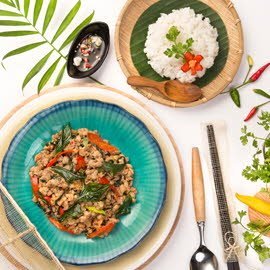 Thịt Heo xào lá quế