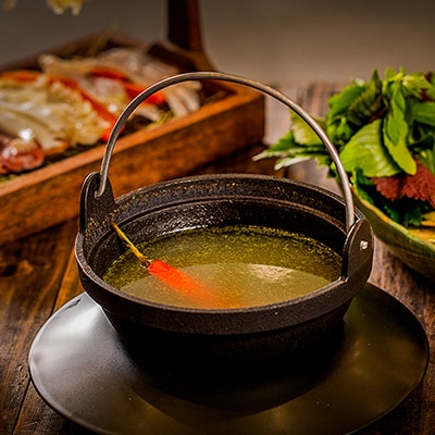 Tứ Hải Vai Huynh Đệ (Nước Nhúng Chanh Sả) Tứ Hải Vai Huynh Đệ (Nước Nhúng Chanh Sả)