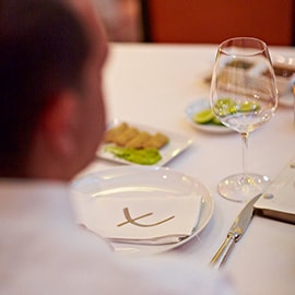 Identify diners with special dietary requirements Identify diners with special dietary requirements