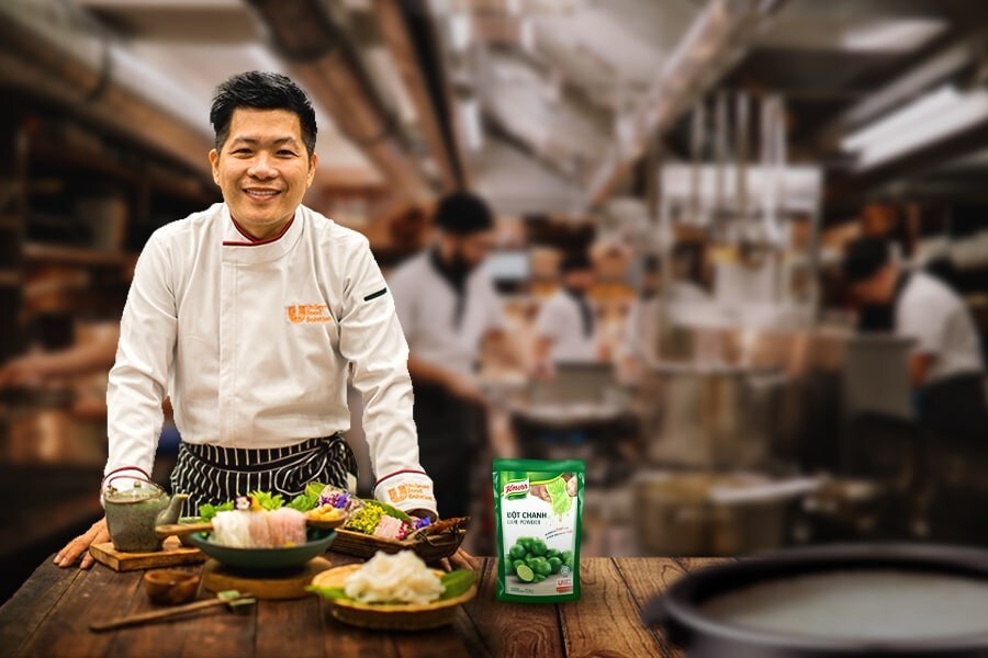 Vietnames chef serving a salad in his kitchen with Knorr Lime Powder product