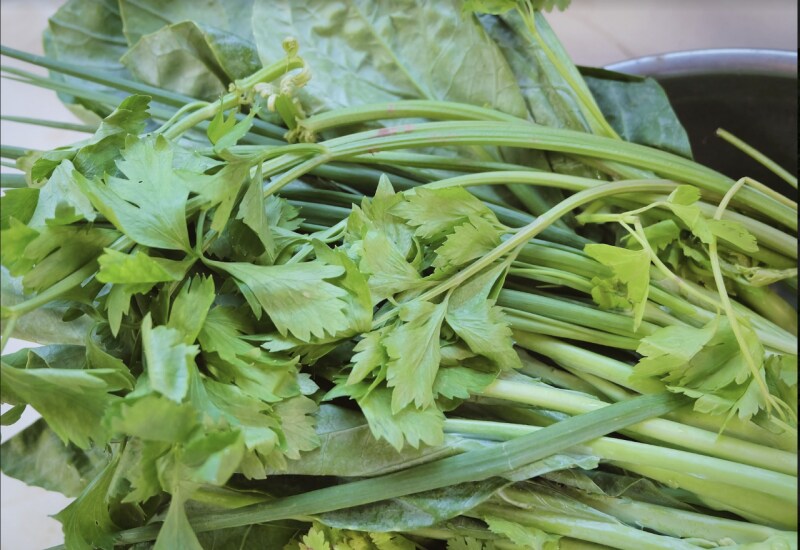 Rau cần nước ăn kèm lẩu thái 