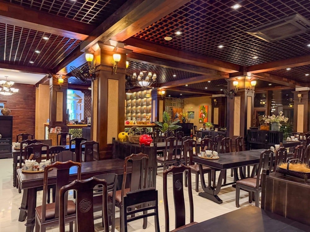 Tối ưu không gian là một trong những lưu ý quan trọng khi thiết kế quán nhậu nhỏ