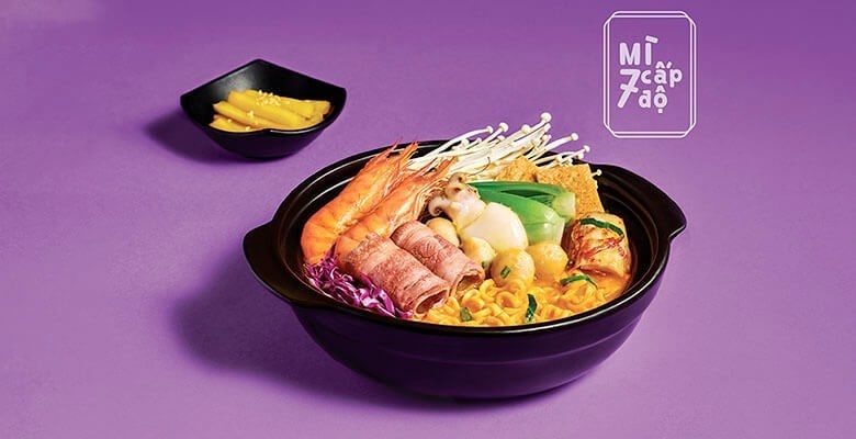 Món mì cay làm nên tên tuổi của Sasin cũng như khiến các thực khách "mê mẩn"