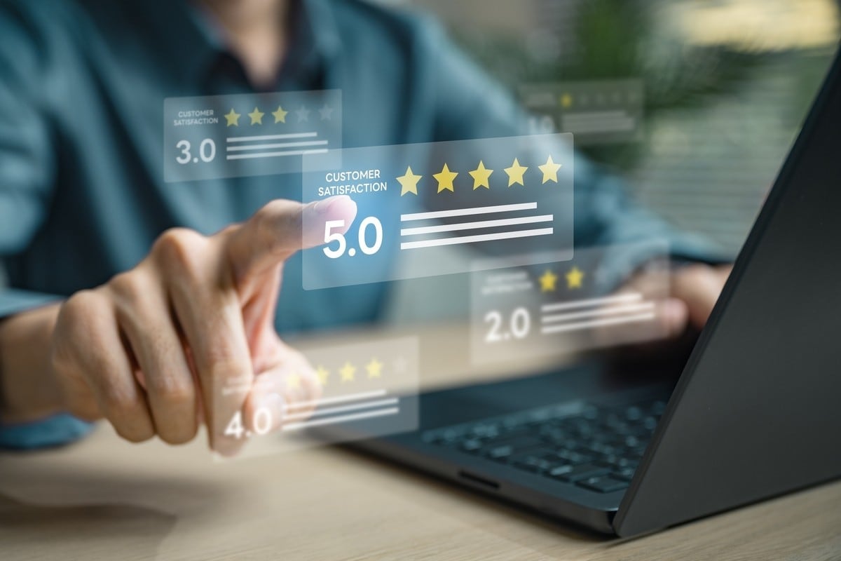 Customer giving a five star rating on digital interface, representing satisfaction, feedback, and service quality. Concept of online review, customer experience, and business performance evaluation.