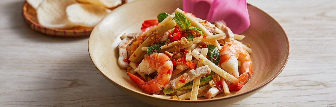 4 Cách Làm gỏi Ngó Sen Giòn Ngon: Tai Heo, Gà, Tôm Thịt, Chân Gà Rút Xương