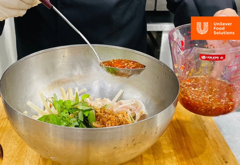 Trộn gỏi ngó sen tai heo Trộn gỏi ngó sen tai heo