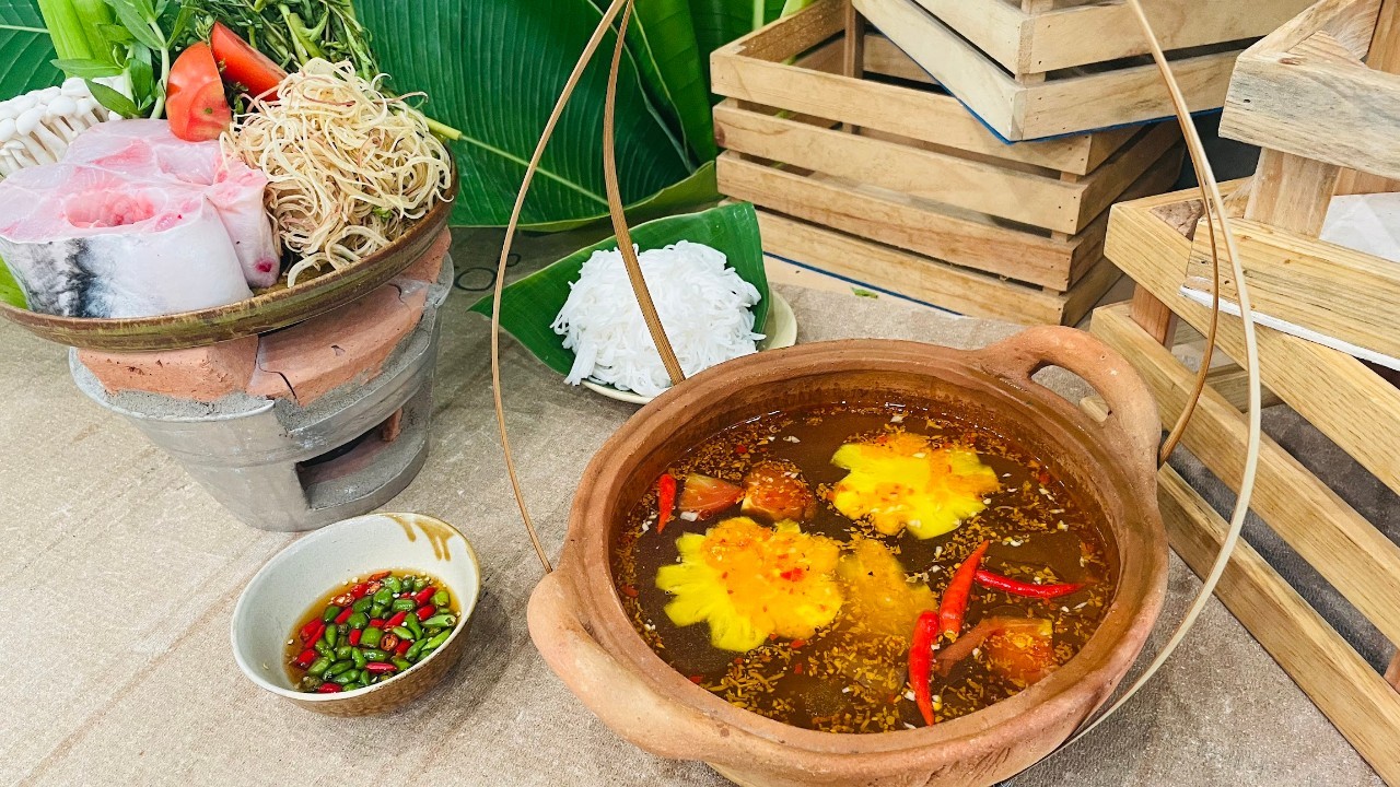 Cách Nấu Lẩu Cá Hú Chua Cay, Thơm Ngon, Đậm Đà