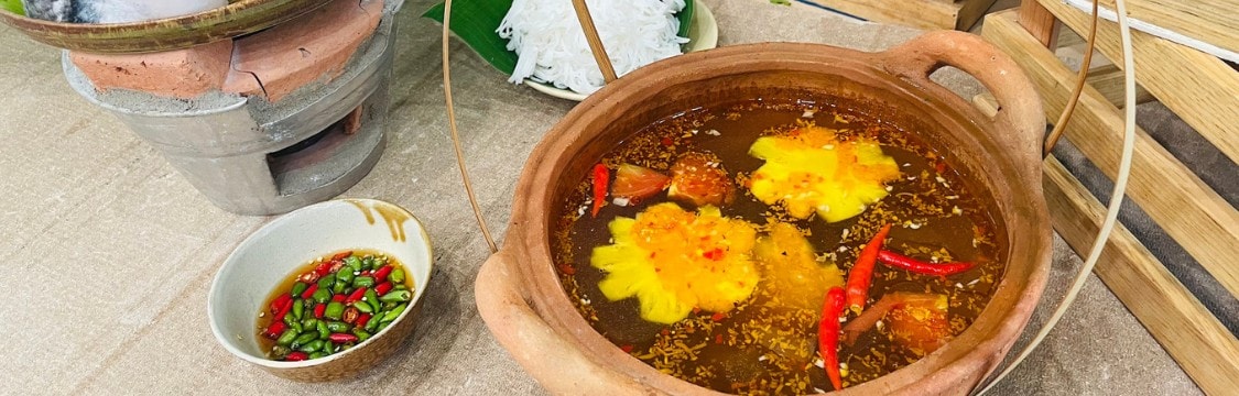 Cách Nấu Lẩu Cá Hú Chua Cay, Thơm Ngon, Đậm Đà