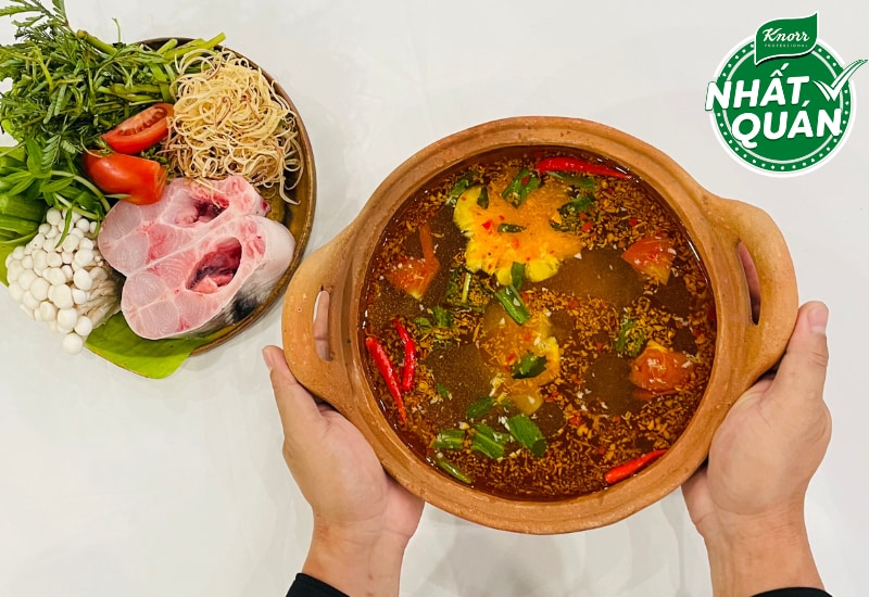 Trình bày món lẩu cá hú chua cay Trình bày món lẩu cá hú chua cay