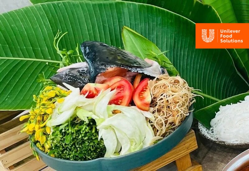 Nguyên liệu nấu lẩu đầu cá hồi chua cay Nguyên liệu nấu lẩu đầu cá hồi chua cay