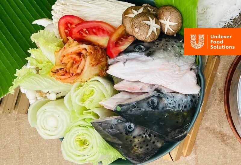 Nguyên liệu nấu lẩu đầu cá hồi chua cay Nguyên liệu nấu lẩu đầu cá hồi chua cay