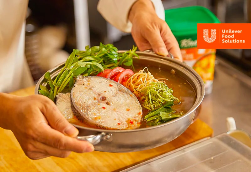 Trình bày nồi lẩu cá bớp chua cay Trình bày nồi lẩu cá bớp chua cay