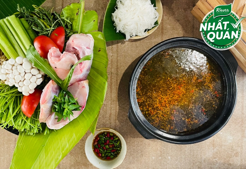 Lẩu cá diêu hồng măng chua Lẩu cá diêu hồng măng chua