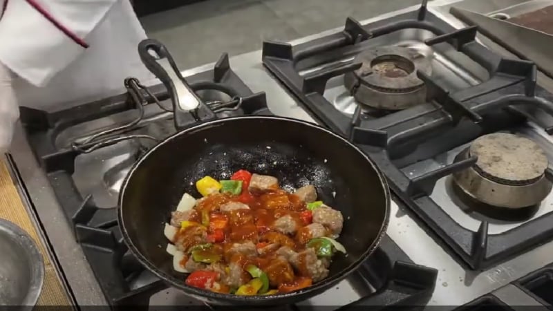 Xào bò lúc lắc Xào bò lúc lắc