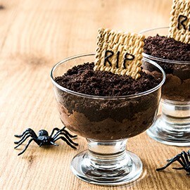 Bánh pudding hình ngôi mộ